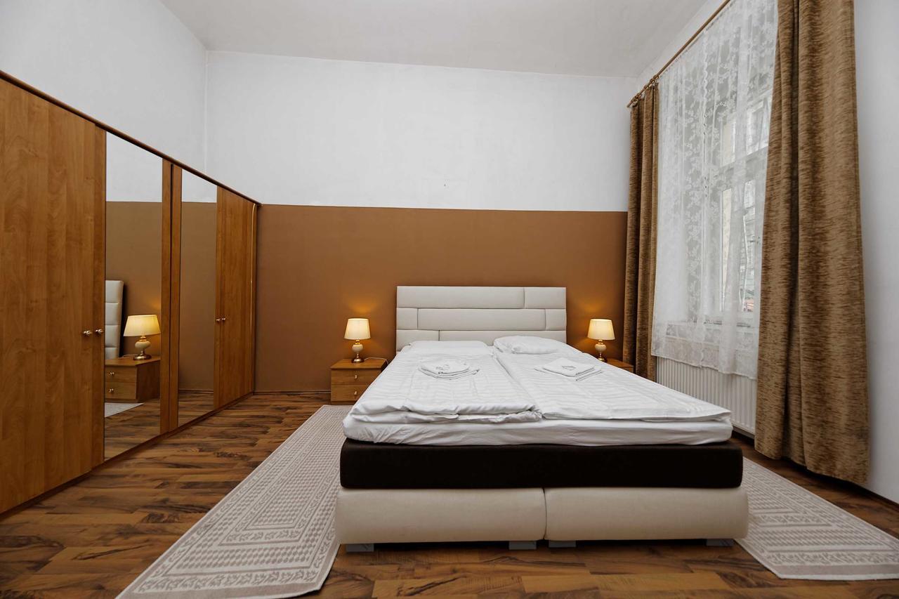 Apartments U Cisare Прага Экстерьер фото