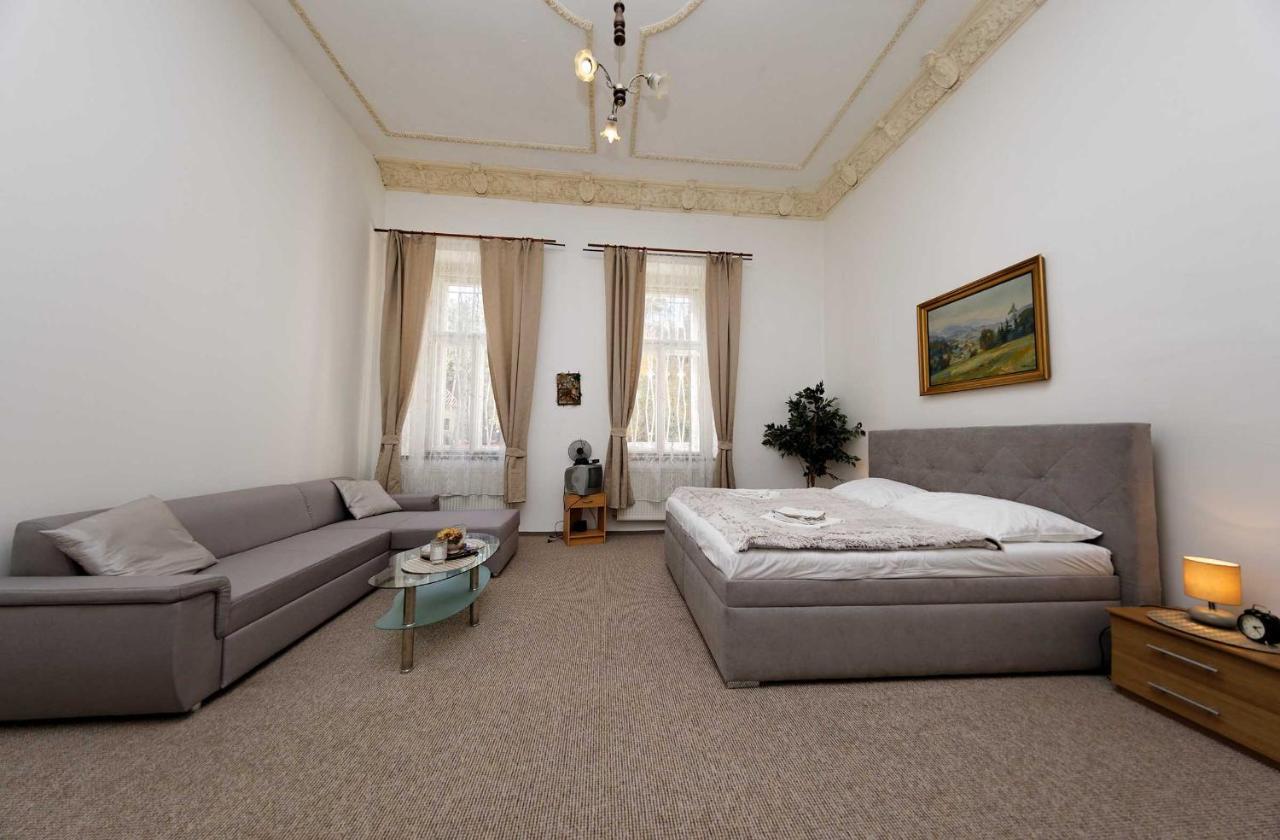 Apartments U Cisare Прага Экстерьер фото
