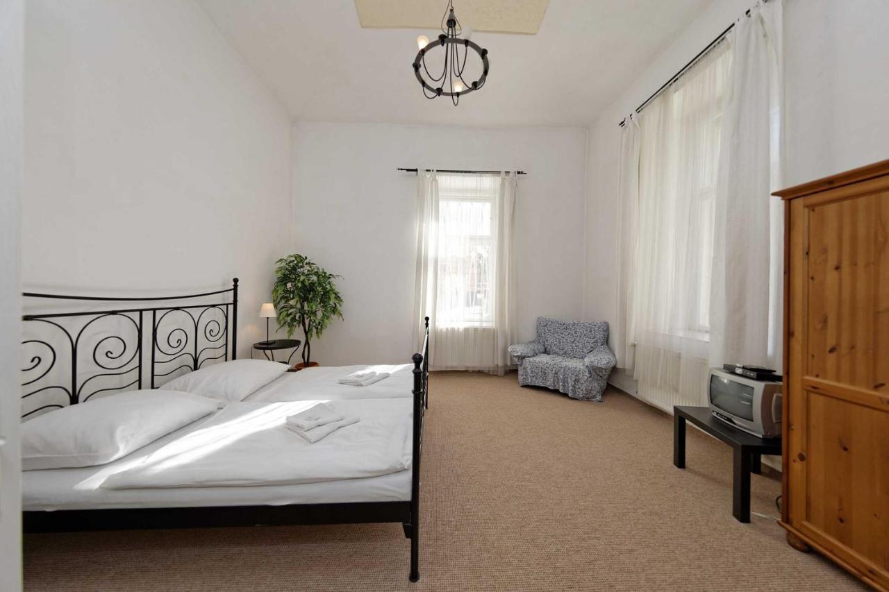 Apartments U Cisare Прага Экстерьер фото